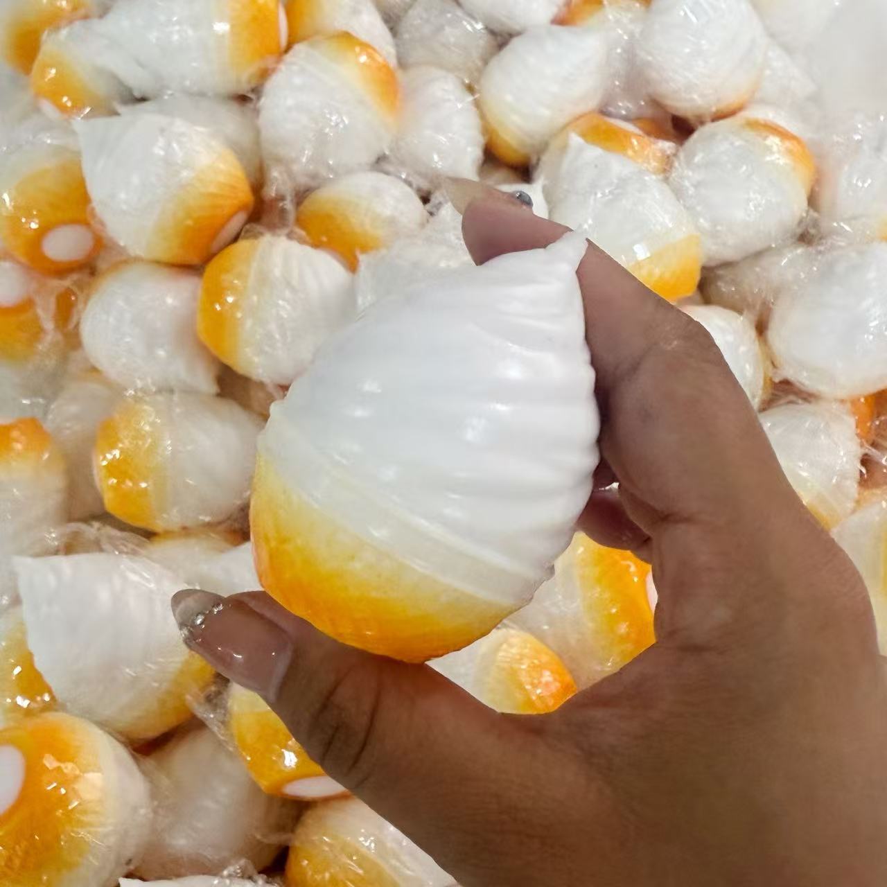 New Crispy Cone Ice Cream Hand - огляд і ціна Lego Building Blocks