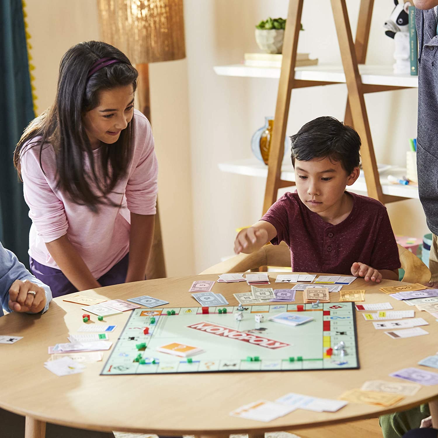 Hasbro Monopoly Classic Board  - огляд і ціна Hasbro Game Monopoly